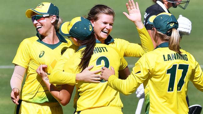 Jess Jonassen took three wickets to send out a warning to the Poms.