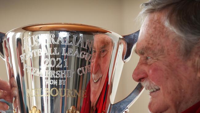 Ron Barassi with Melbourne’s premiership cup from 2021. Picture: David Caird