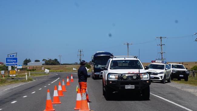 The Glenelg River Rd border checkpoint, between Mount Gambier and Nelson returned on Friday night. Picture: Jessica Ball