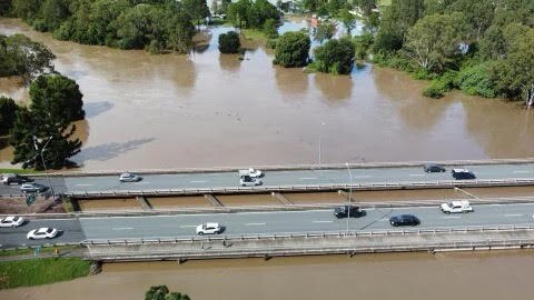 Emergency Alerts have been issued for the Logan and Albert rivers with drop in clinics open at Beenleigh's PCYC and the Cornubia Sports Centre.