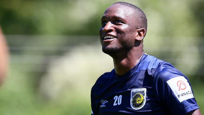 Cisse was brought in to be leader for the Mariners. (AAP Image/Sue Graham)