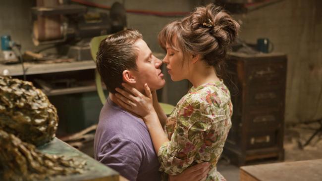 Actors Rachel McAdams and Channing Tatum in The Vow.