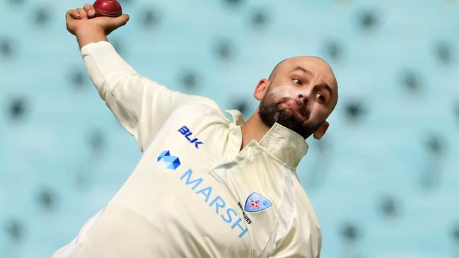 England believe if they can stop Nathan Lyon then they have a great chance to win back Ashes.