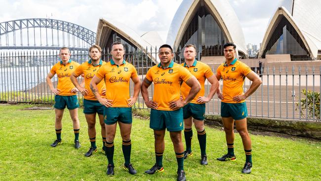 Joseph-Aukuso Suaalii and teammates show off their Wallabies’ Asics gear.