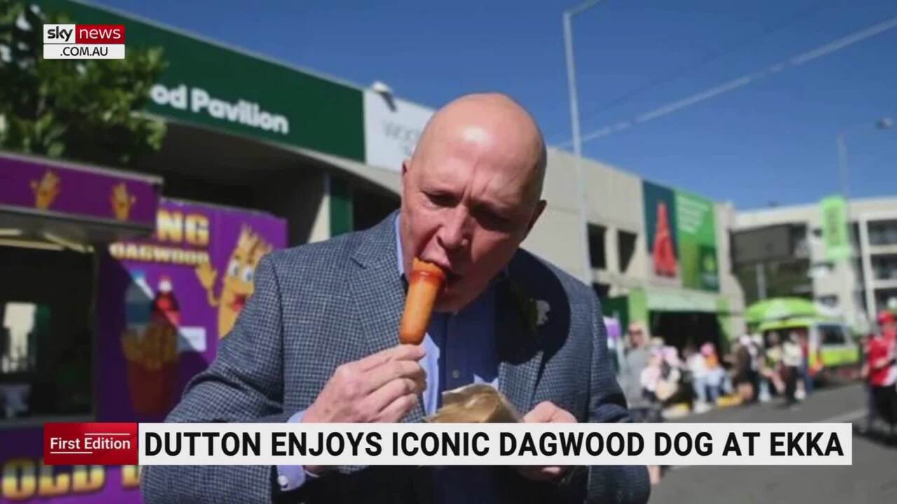 Dutton enjoys iconic dagwood dog at Ekka