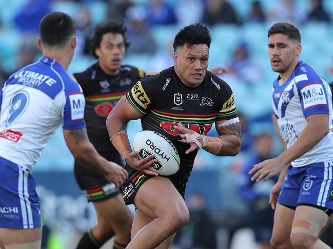 SYDNEY, AUSTRALIA - SEPTEMBER 26: Zane Tetevano of the Panthers breaks through the defense during the round 20 NRL match between the Canterbury Bulldogs and the Penrith Panthers at ANZ Stadium on September 26, 2020 in Sydney, Australia. (Photo by Matt King/Getty Images)