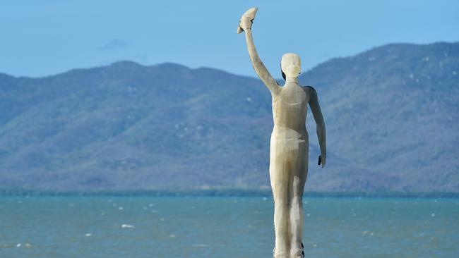 What do you think of the new The Strand waterfront statue 'Ocean Siren'?