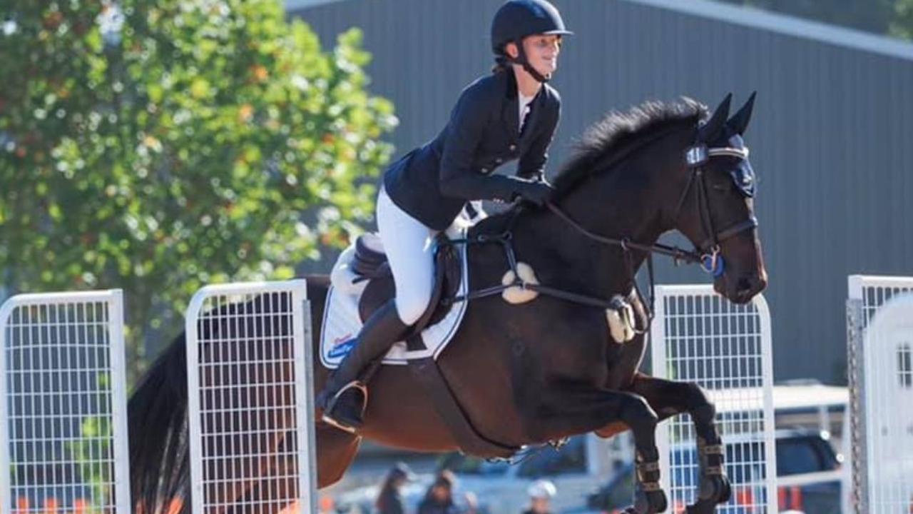 The Hamilton and Alexandra College features an equestrian centre.