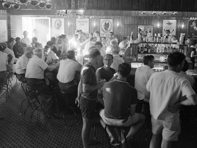 Patrons at the Mona Vale Rex Hotel, in Park St, Mona Vale, in 1966. Picture: David Cumming (Courtesy State Library of NSW)