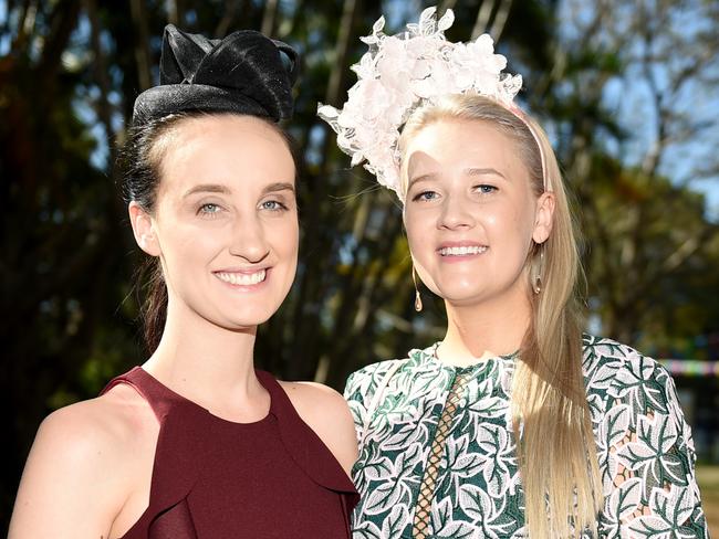 Townsville Jaguar Land Rover Ladies Race Day 2018. Socials. Emma and Sarah Robinson