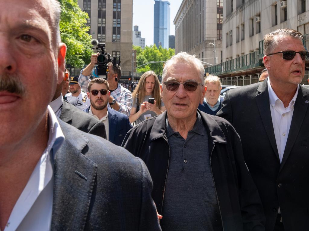 Robert De Niro unleashes at Donald Trump on Joe Biden’s behalf outside ...