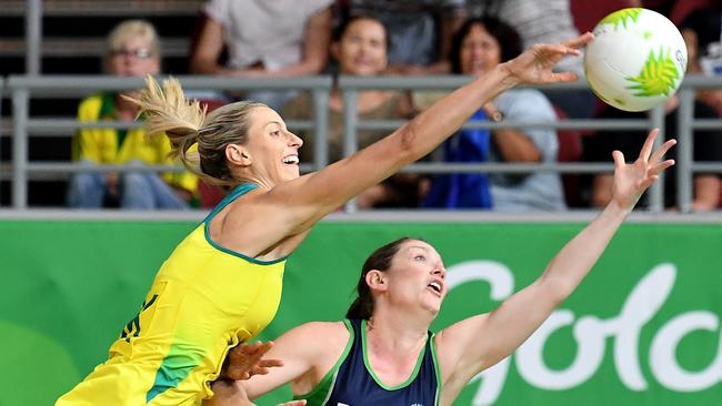 Laura Geitz of Australia (left) and Oonagh McCullough of Northern Ireland battle for the ball during their netball match at the 2018 Commonwealth Games. Photo: Getty Images