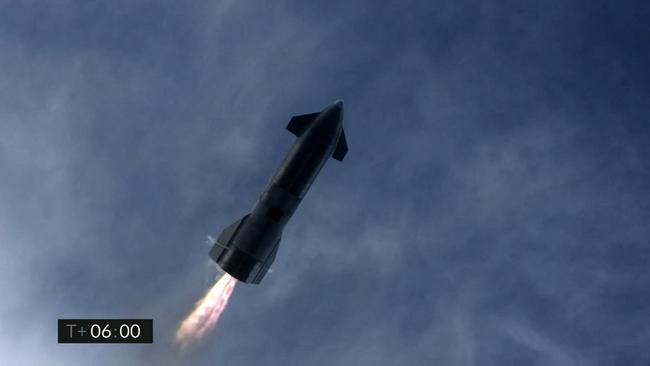 SN10 prepares to land. Picture: SpaceX via AFP