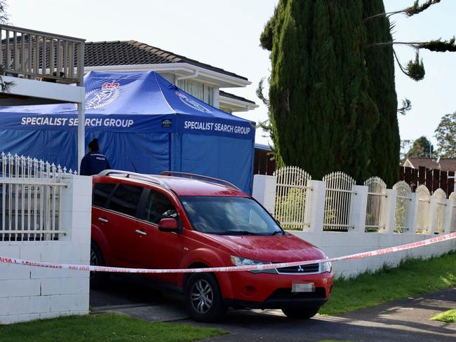 Police at the scene of an "incident" at the Clendon Park property of Moncrieff Ave.12 August 2022. New Zealand Herald photograph by Jed BradleyNZH 13Aug22 -  Picture: Jed Bradley/NZ Herald