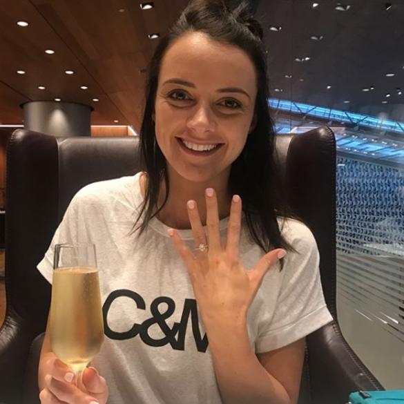 Jessica Hansen shows off her new engagement ring. Picture: Instagram.