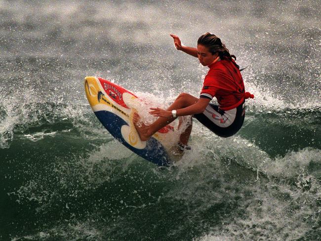 Sam Cornish from Kempsey’s Melville High competing in a schoolgirl divisional heat of the Cleanwater Classic at Manly Beach in 1998.