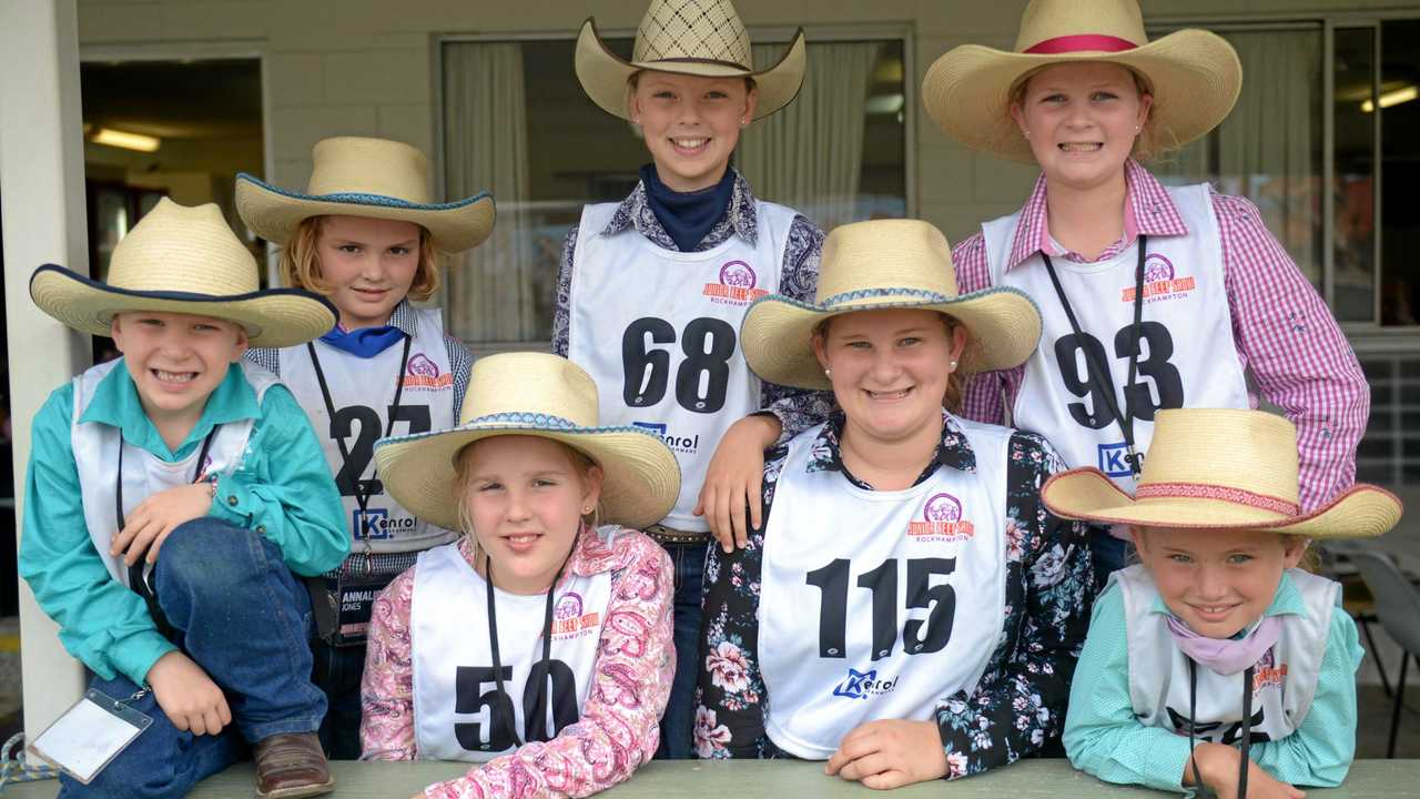 Logan Murray, Annalise Jones, Charlotte Murray, Kira Smith, Lucy Besch, Abbey Besch, and Bonnie Jones at Junior Beef. Picture: Jann Houley