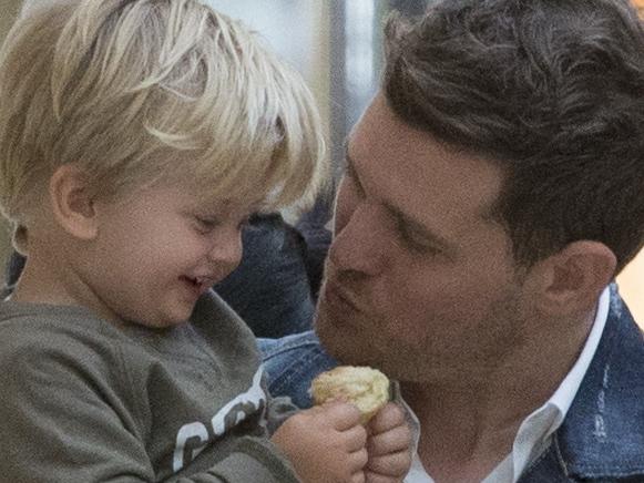 MADRID, SPAIN - APRIL 28: Michael Buble and son Noah sighting on April 28, 2015 in Madrid, Spain. (Photo by Iconic/GC Images)