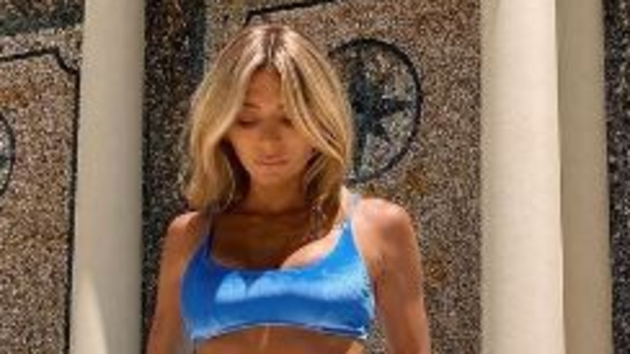 Nadia Bartel Shows Off Bikini Body In Stunning Instagram Photo The