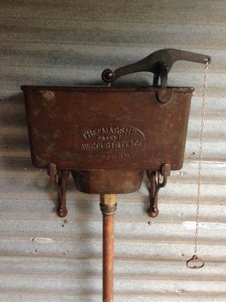 Chain-pull toilet cistern. Picture: Old Soul