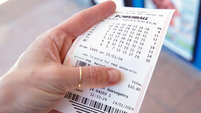 Powerball jackpots to record $200m