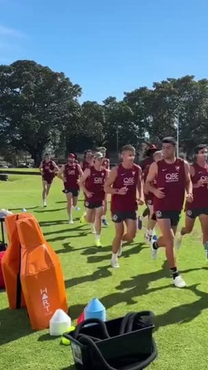 Dean Cox's first official training as Swans head coach