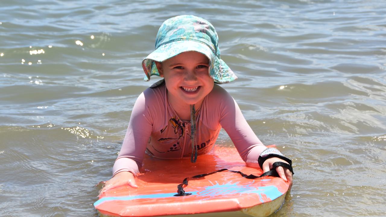 Elsey Hutchinson, 5 keeps cool during Noosa's Australia Day Festival.