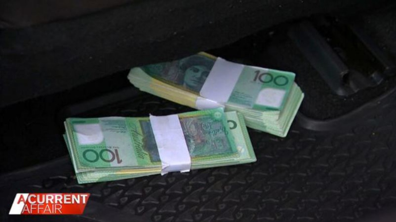 Cảnh sát đang tìm kiếm chủ sở hữu hợp pháp của số tiền bị bỏ lại trong một chiếc taxi ở Melbourne.  Ảnh: ACA
