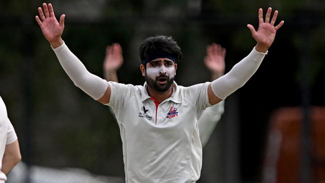 Umair Butt only played four games for Footscray this season. Picture: Andy Brownbill