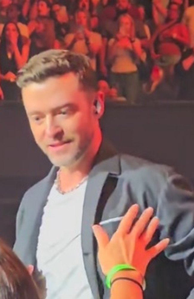 Timberlake flashed a frustrated expression at the fan after hitting their hand away. Picture: TikTok.