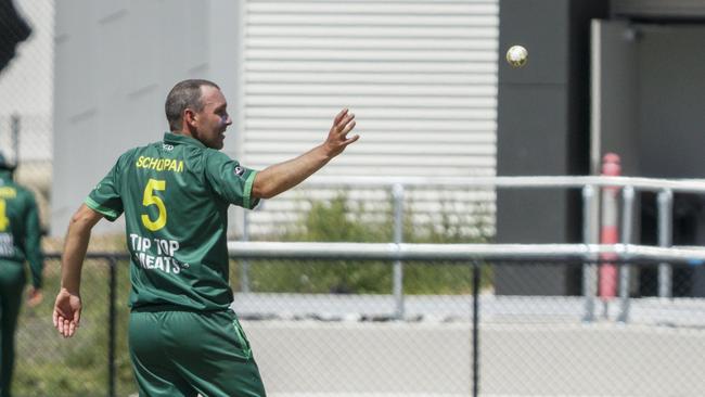 Dan Schuppan bowling for Spotswood. Picture: Valeriu Campan