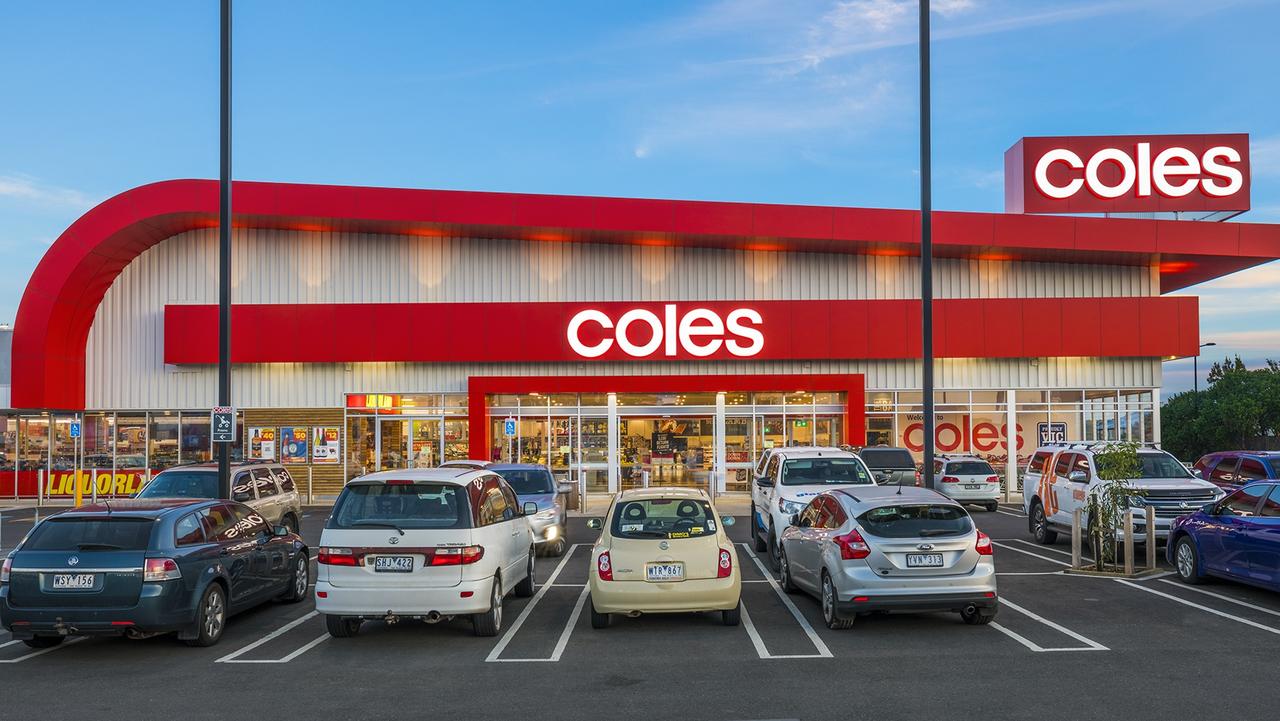 Coles will get rid of plastic bags on Sunday.