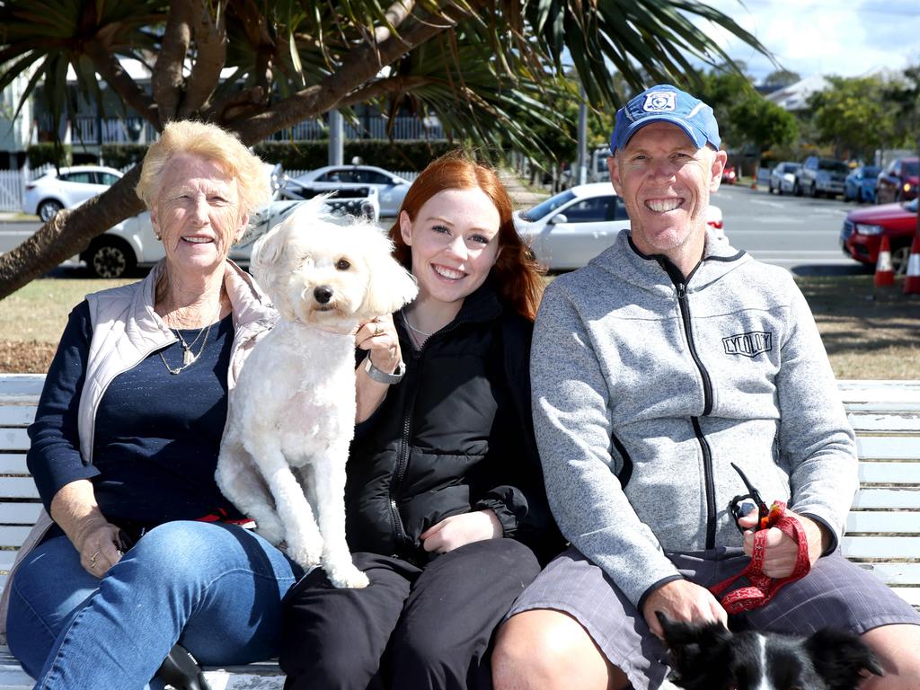 Andrea O’Driscoll, Kate O’Driscoll, Stephen O’Driscoll with pus Myffie and Dusty, from Albany Creek at Sandgate Beach. Picture: Steve Pohlner