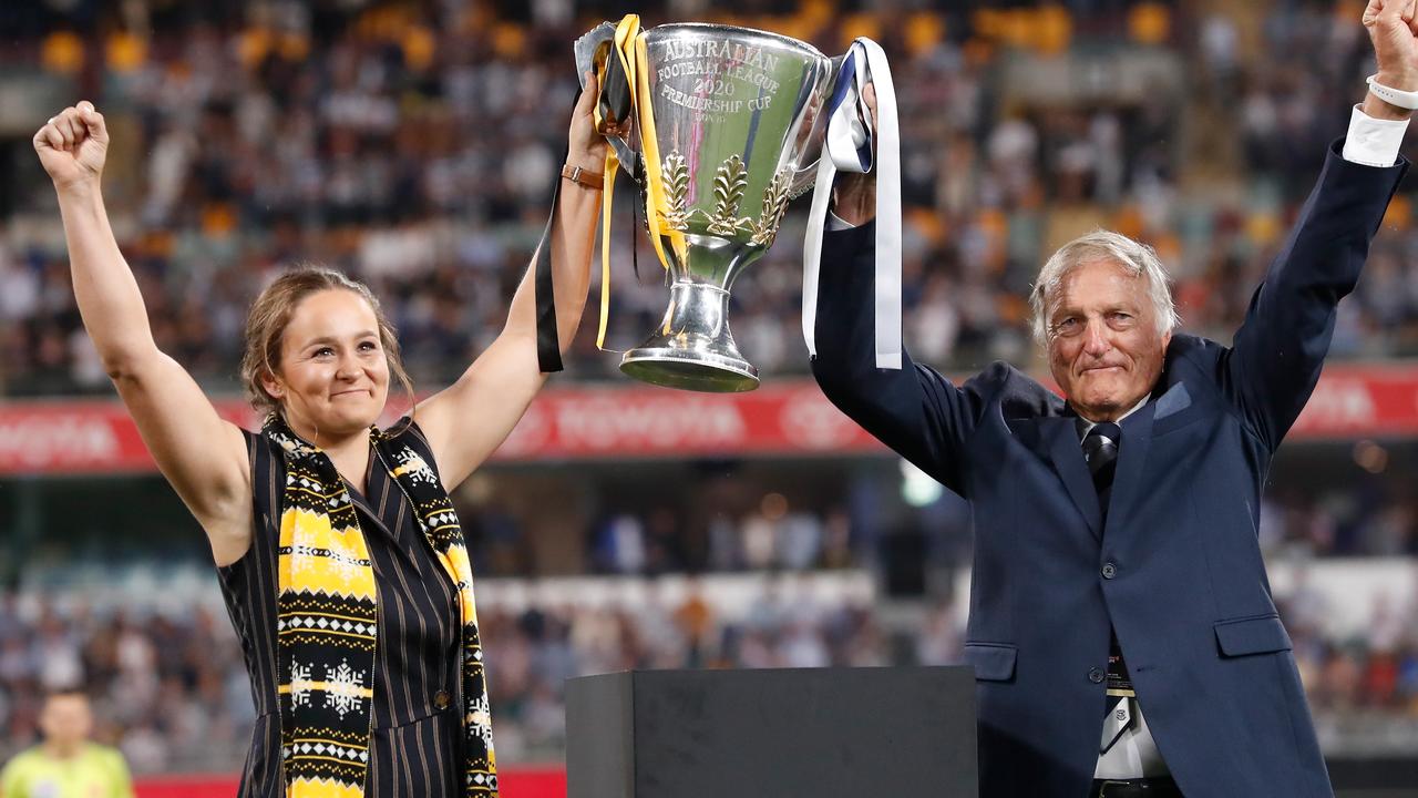 Ash Barty and Ian Nankervis. Photo by Michael Willson/AFL Photos via Getty Images