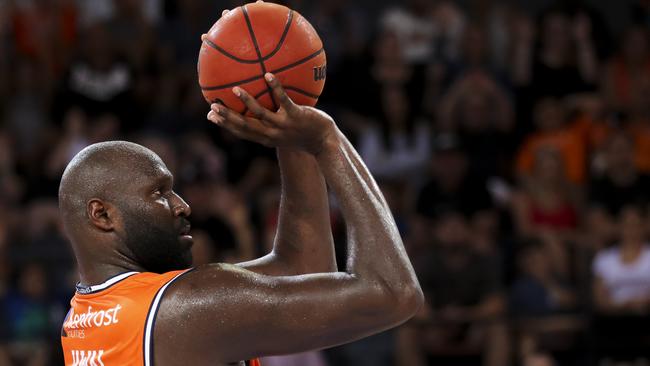 Nate Jawai if the Cairns Taipans shoots the ball during the Round 12 NBL match between the Cairns Taipans and the Brisbane Bullets at the Cairns Convention Centre in Cairns, Thursday, January 3, 2019. (AAP Image/Dave Acree)