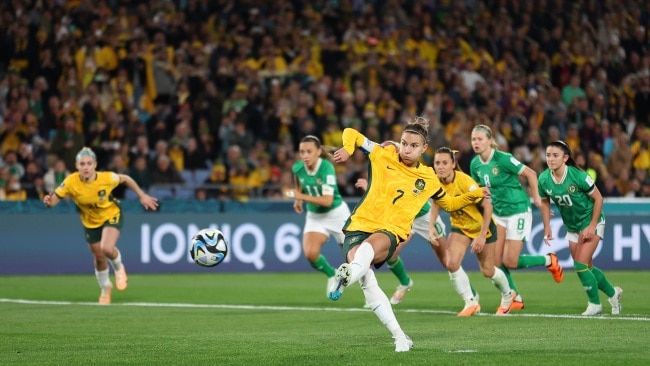 Steph Catley Scores Crucial Penalty As Matildas Win Fifa Womens World Cup Opener 1 0 Over 6603