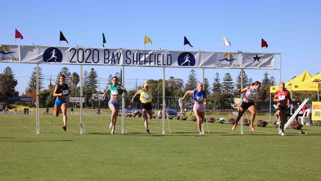 The end of Bay Sheffield 120m women’s sprint. Picture: Russell Millard