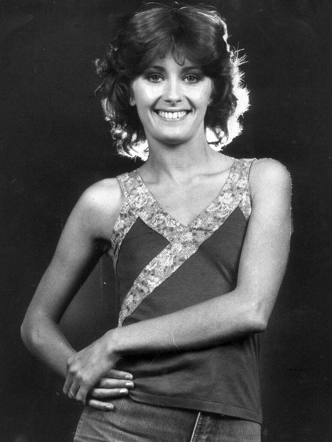 Actor singer Debbie Byrne in Nov 1976.