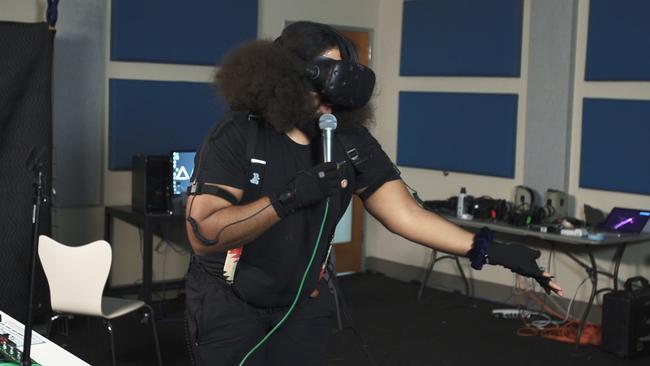 How Reggie Watts performed in virtual reality on AltspaceVR.