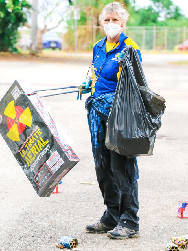 Belinda Jennings as Members of the Council and the Rotary club during the Territory Day clean up at Fannie Bay after Cracker Night. Picture: Glenn Campbell