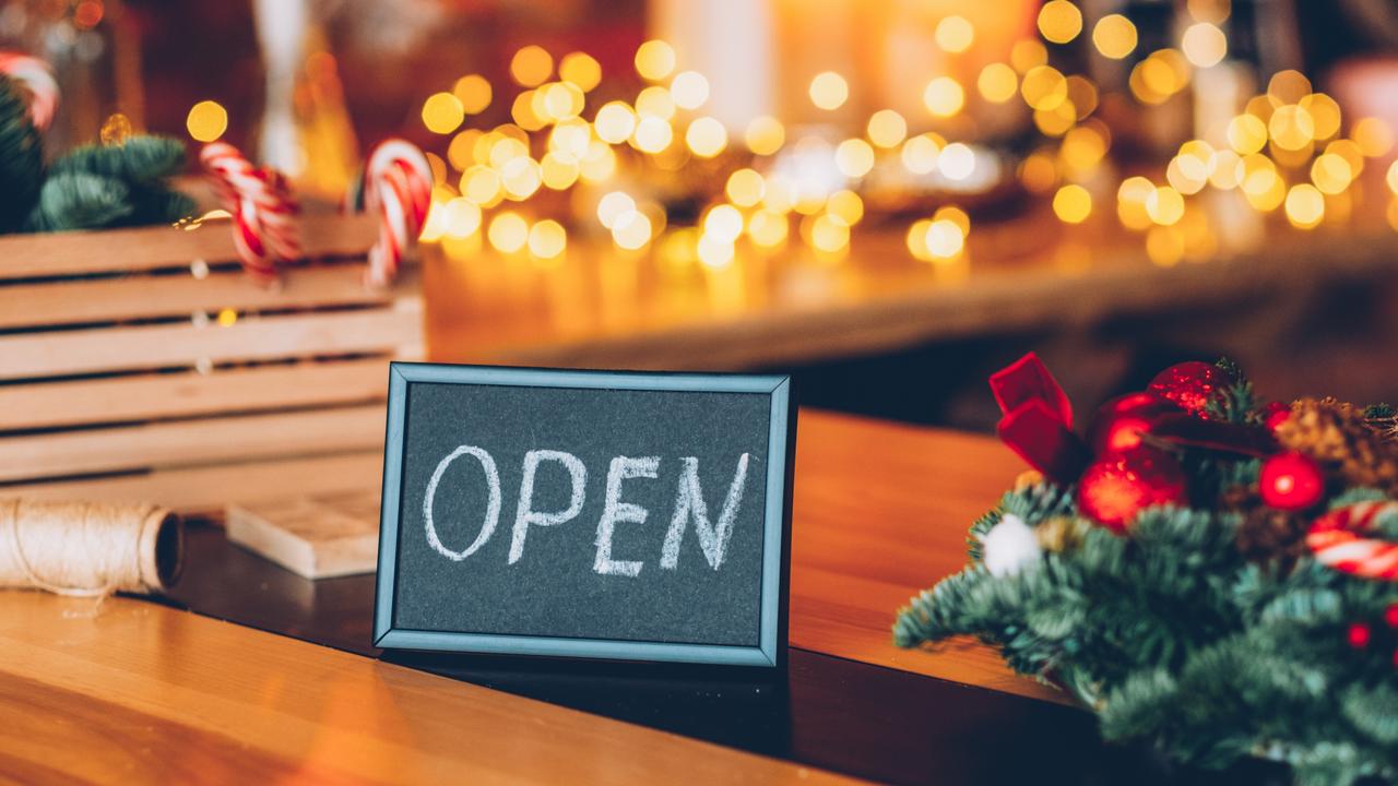 Which Fraser Coast restaurants and cafes are open on Christmas Day