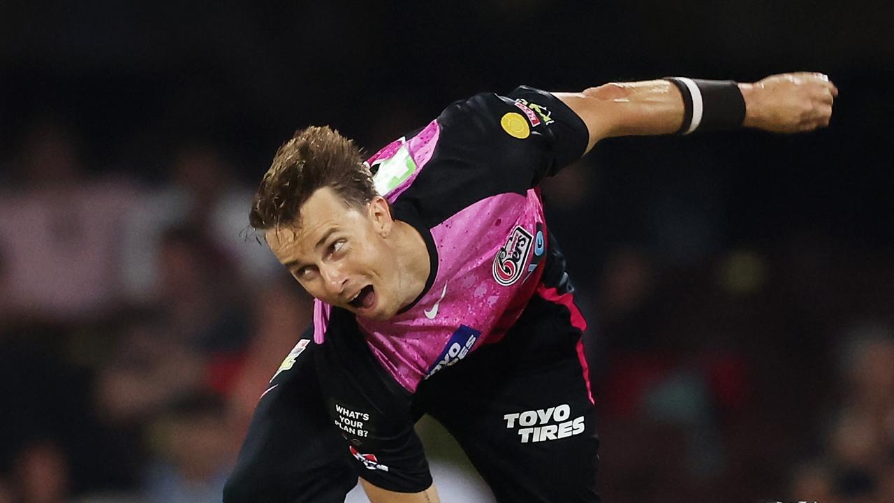 BBL 2023: What did Sydney Sixers star Tom Curran allegedly say to the ...