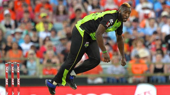 Andre Russell playing for the Sydney Thunder (AAP Image/Richard Wainwright)