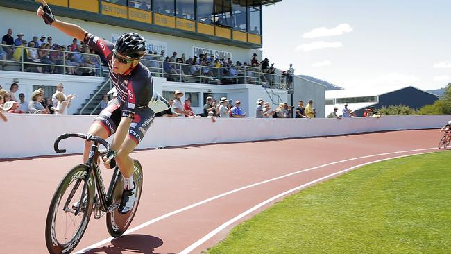 Luke Ockerby wins the 2000m wheelrace final at New Town Oval today. Picture: RICHARD JUPE