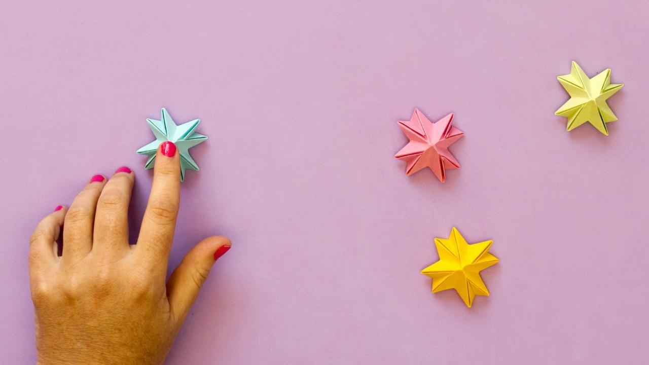 How To Make Origami Stars: A Guide For Beginners - Professor Origami