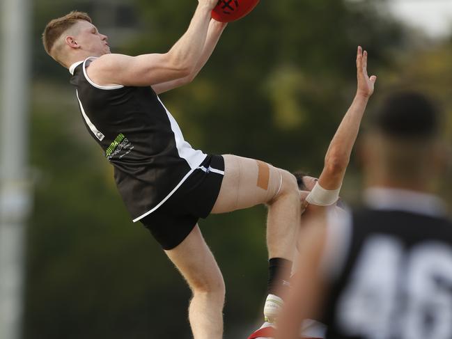 Southern league Div 1: Oakleigh District v Highett. Nathan Peddle - Oakleigh District. Picture: Valeriu Campan