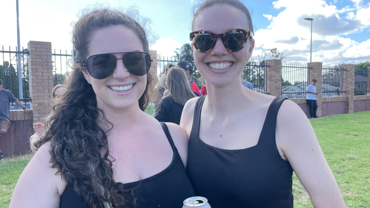 Niamh Burke and Jane Conwa enjoy the footy.