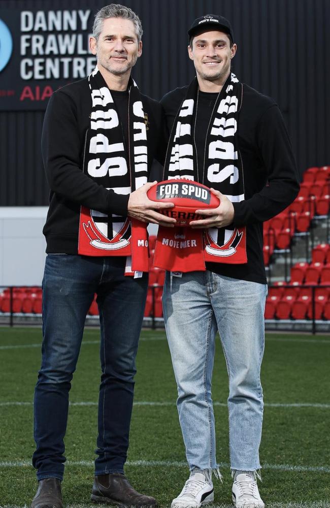 Actor Eric Bana promoting Spud’s Game with St Kilda captain Jack Steele.