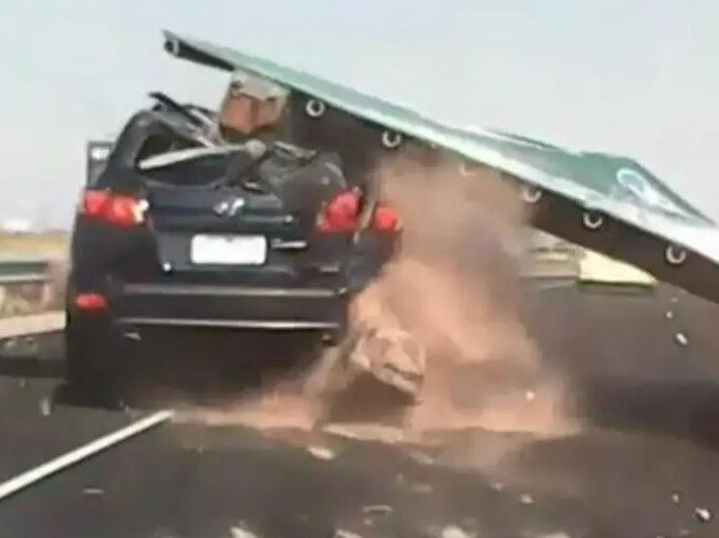 Dashcam footage showing the sign hitting Nella Lettieri’s car on the Tullamarine Freeway. Picture: Nine News 