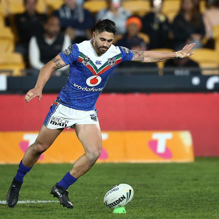 Shaun Johnson was an elite kicker in the past – can he regain his form in 2023? Picture: AAP Image/David Rowland